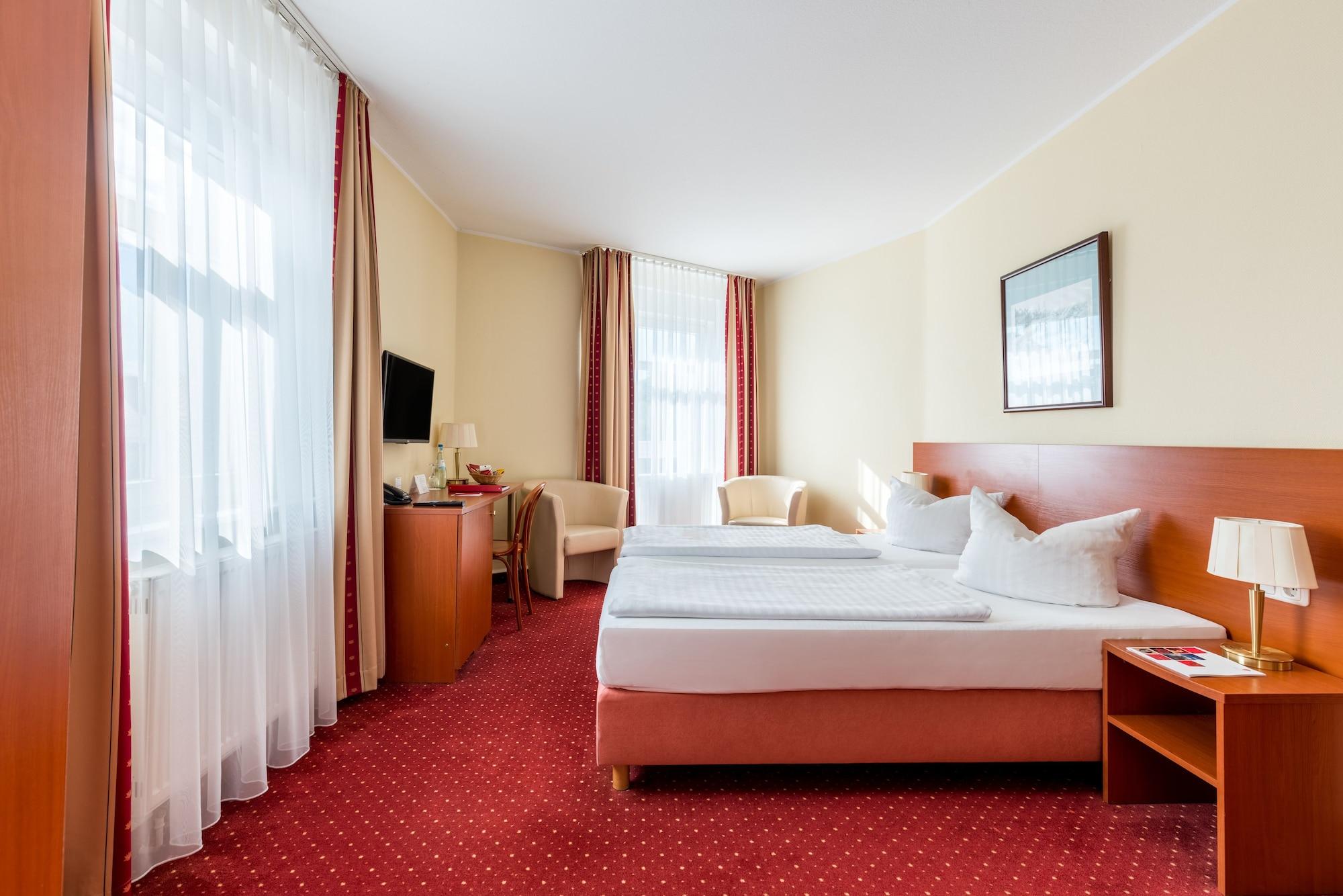 Azimut Aparthotel